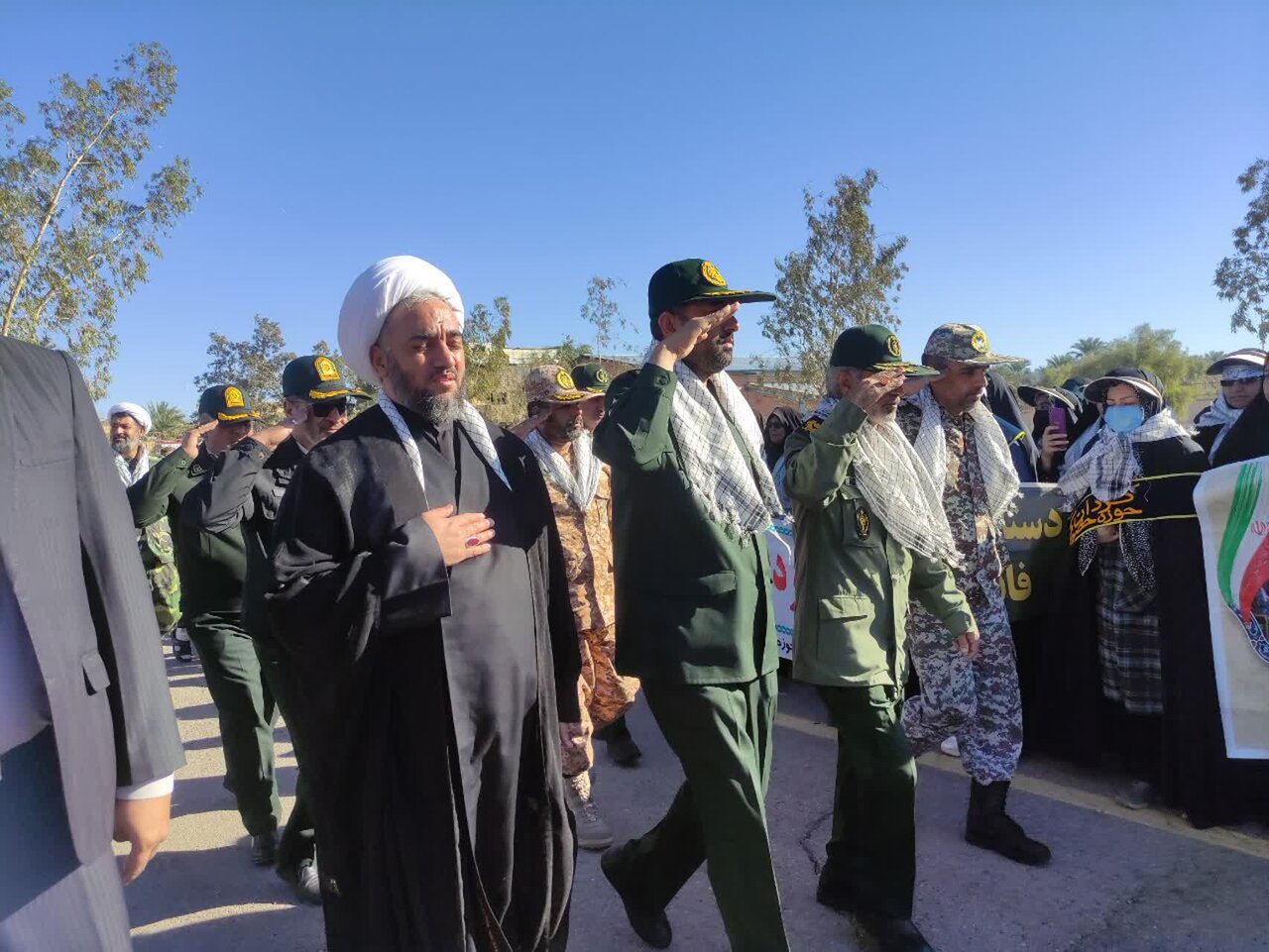 امام جمعه بم: حفظ روحیه بسیجی وظیفه همه ما است