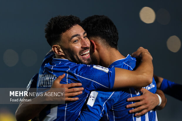 دیدار تیم ‌های فوتبال استقلال و الوصل امارات