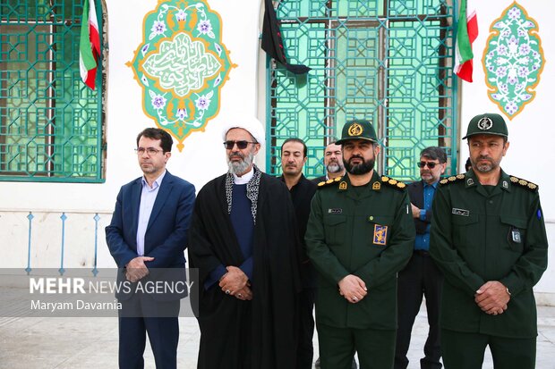 گلباران مزارشهدا به مناسبت هفته بسیج در بجنورد