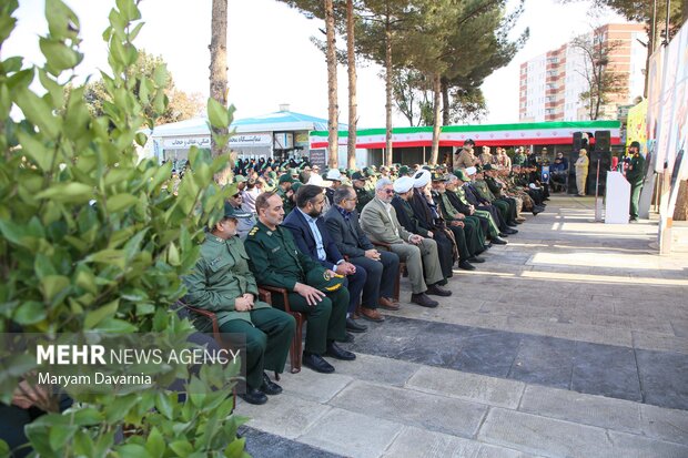 گلباران مزارشهدا به مناسبت هفته بسیج در بجنورد