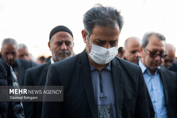 اقامه نماز طلب باران در حرم مطهر امام رضا (ع)