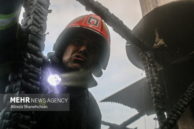 آتش‌سوزی ساختمان مسکونی در محله لب آب رشت