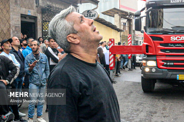 آتش‌سوزی ساختمان مسکونی در محله لب آب رشت