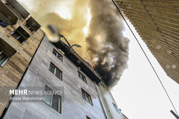 آتش‌سوزی ساختمان مسکونی در محله لب آب رشت