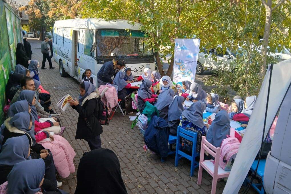 قصه و رنگ در کوچههای تبریز؛ روایت مهر از فعالیت کتابخانههای سیار