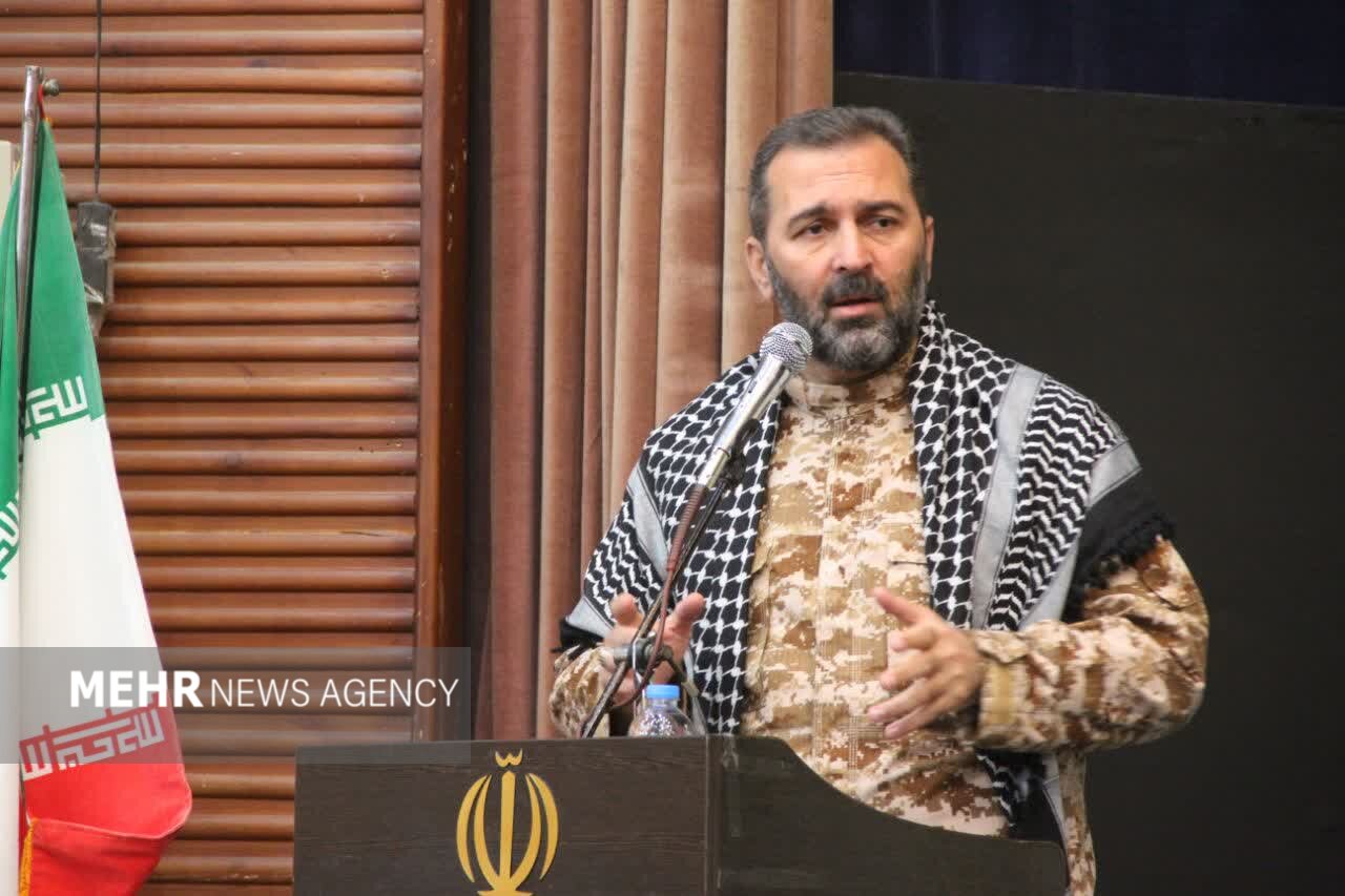 سرهنگ ستیزه: وحدت شیعه و سنی سرمایه بزرگ منطقه است سرهنگ ستیزه: وحدت شیعه و سنی سرمایه بزرگ منطقه است