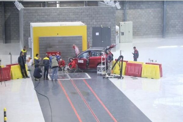 نخستین مرکز آزمون تصادفات ایران در آستانه افتتاح