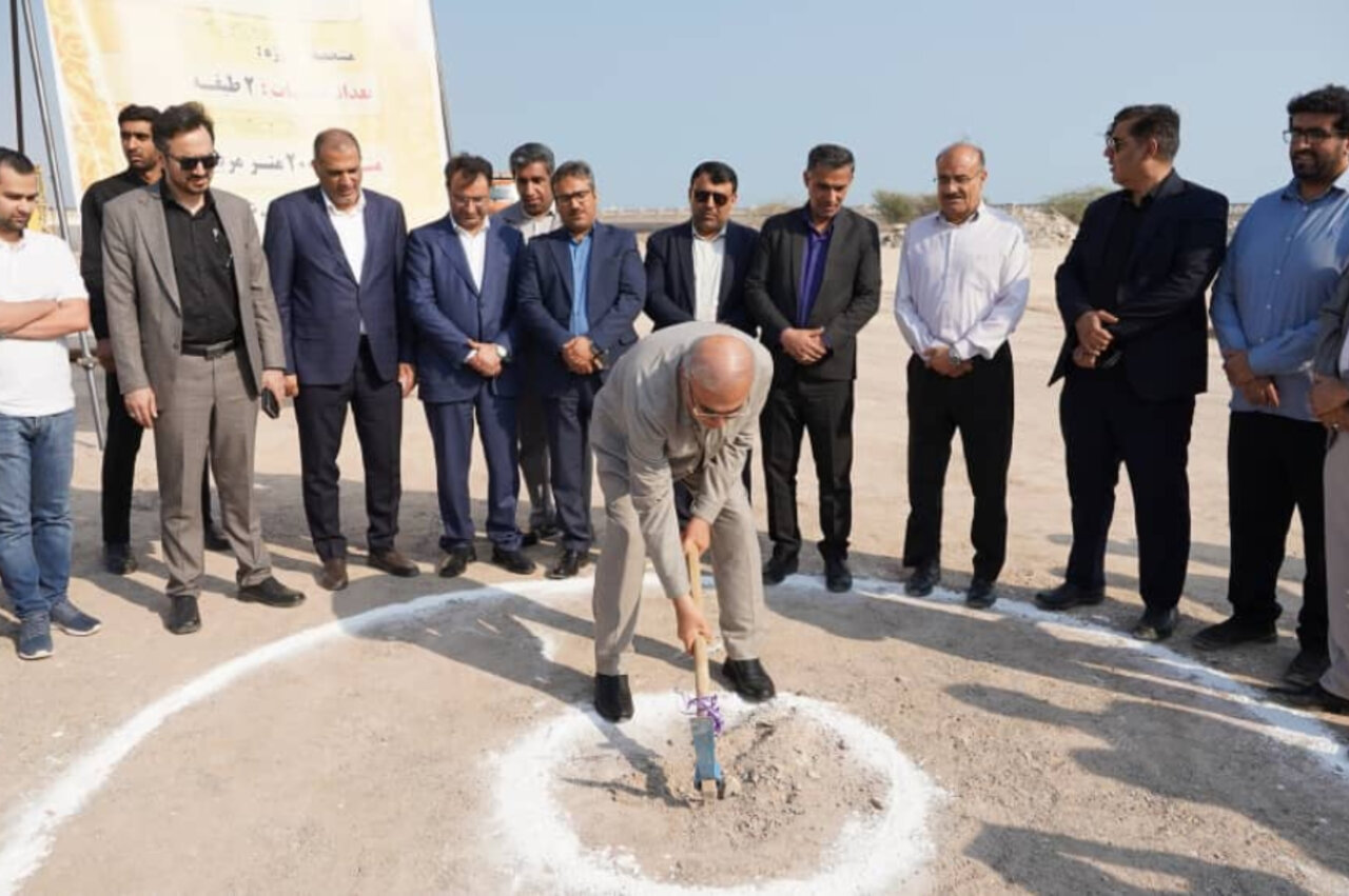 عملیات ساخت خوابگاه دانشجویی دانشکده علوم پزشکی غرب هرمزگان آغاز شد