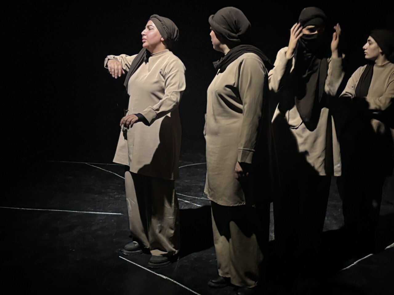 اوج شور هنری سیوششمین جشنواره کردستان؛ قلب بیجار با تئاتر میتپد