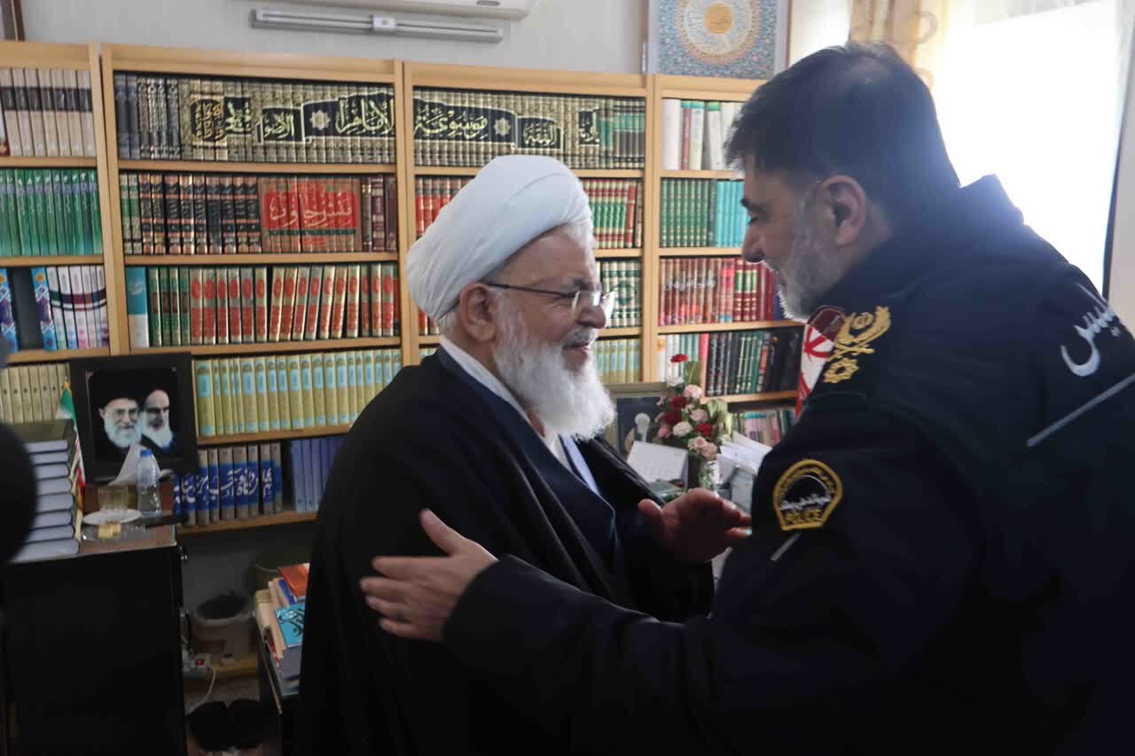 سردار رادان: تماسهای مردمی با ۱۱۰ در جنگ ۱۲ روزه ۴۰ درصد افزایش یافت سردار رادان: تماسهای مردمی با ۱۱۰ در جنگ ۱۲ روزه ۴۰ درصد افزایش یافت