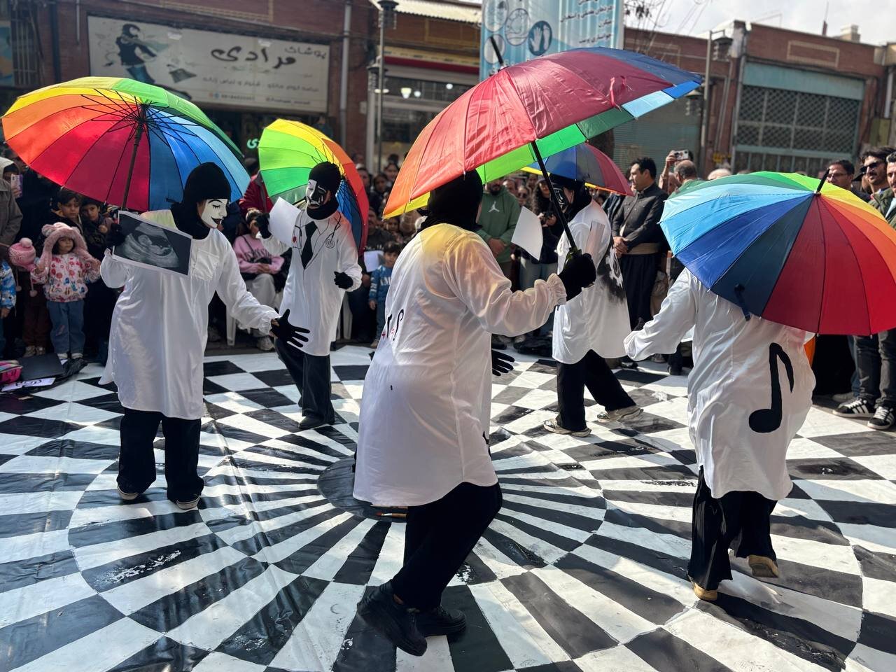 اوج شور هنری سی‌وششمین جشنواره کردستان؛ قلب بیجار با تئاتر می‌تپد