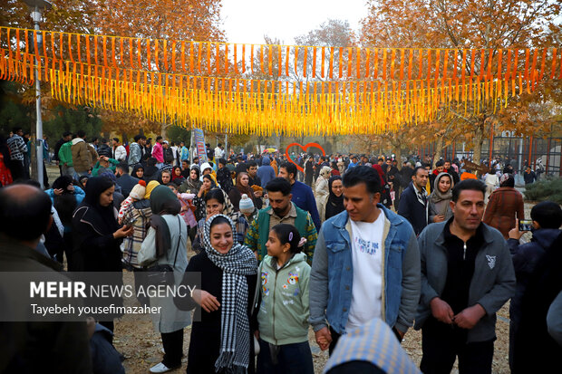 برگریزان هگمتانه