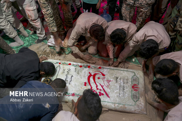 تشییع و خاکسپاری شهید گمنام در شهر بیکاه رودان