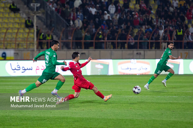 لیگ برتر فوتبال - شمس‌آذر و پرسپولیس