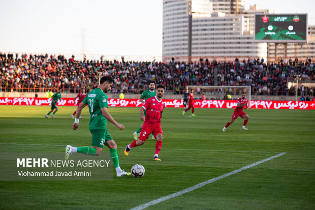 لیگ برتر فوتبال - شمس‌آذر و پرسپولیس
