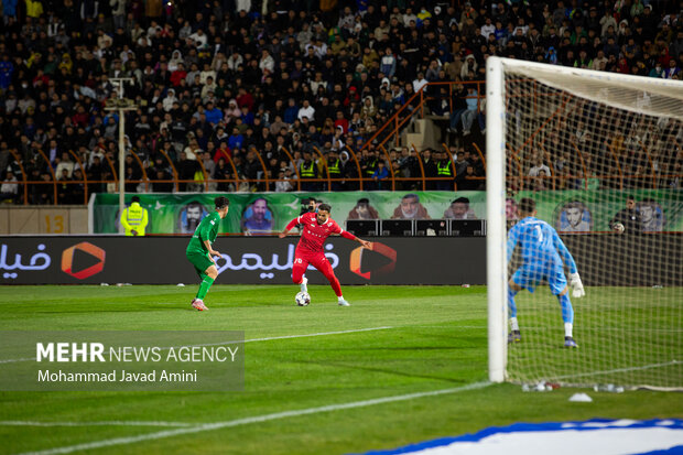 لیگ برتر فوتبال - شمس‌آذر و پرسپولیس