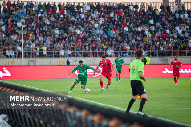 لیگ برتر فوتبال - شمس‌آذر و پرسپولیس