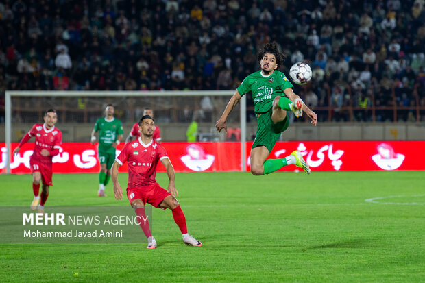 لیگ برتر فوتبال - شمس‌آذر و پرسپولیس