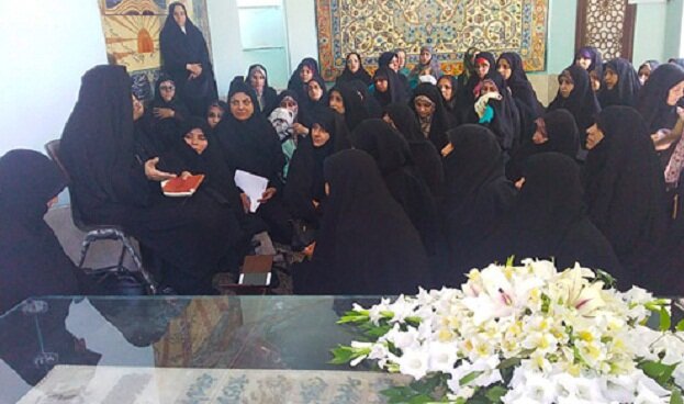 «ربابه الهی»؛ بانویی که راه معرفت زنان را هموار کرد