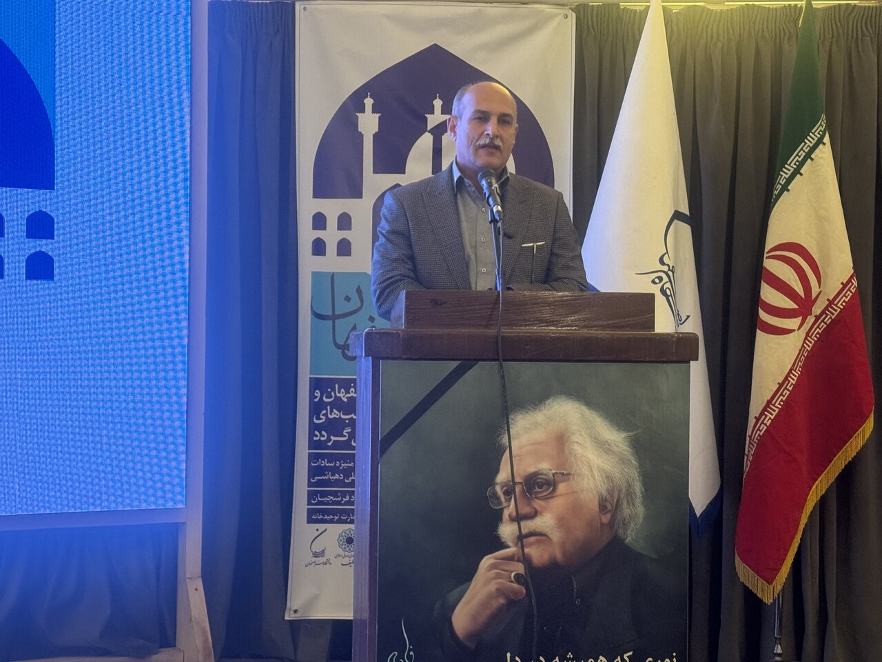 هنر و آثار فرشچیان؛ سرمایهای ژئوپلیتیک و سودآورتر از صنعت فولاد هنر و آثار فرشچیان؛سرمایه ژئوپلیتیک و صدها برابر سودآورتر ازصنعت فولاد