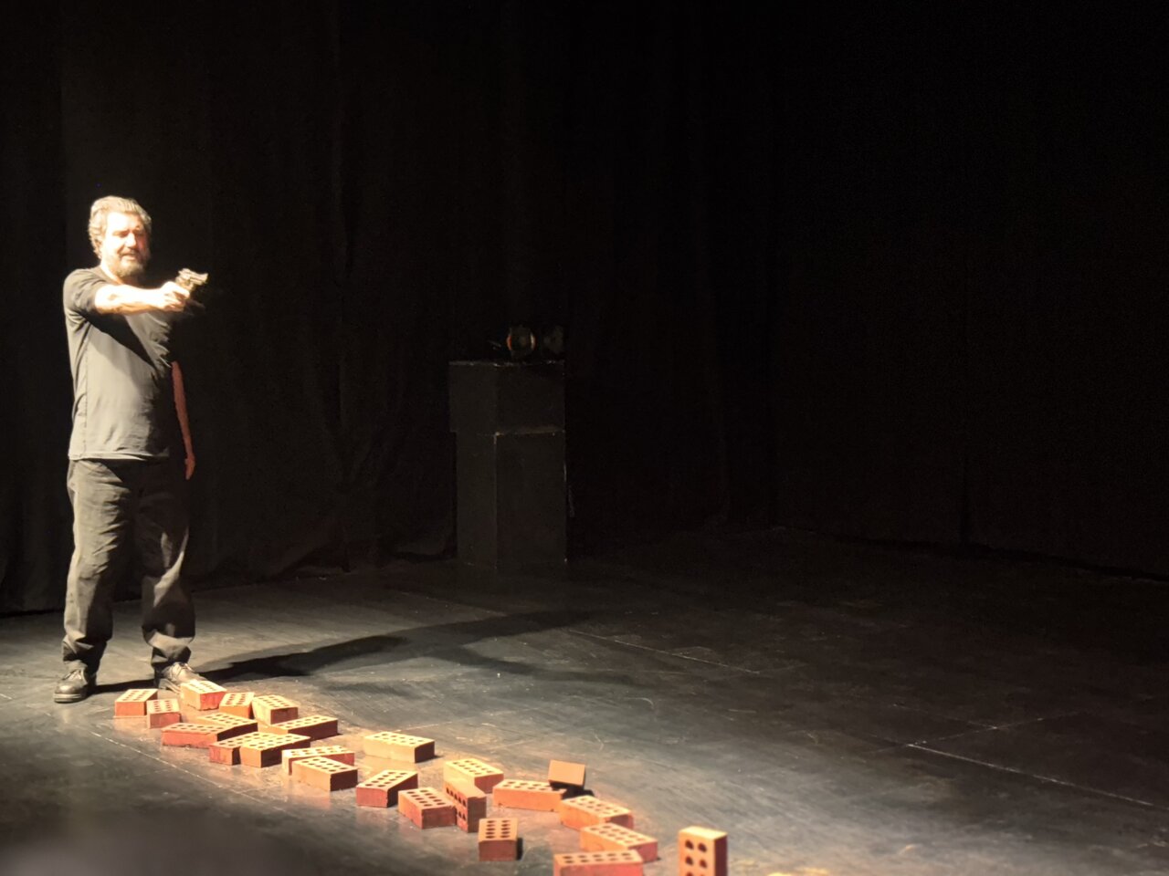 اوج شور هنری سیوششمین جشنواره کردستان؛ قلب بیجار با تئاتر میتپد