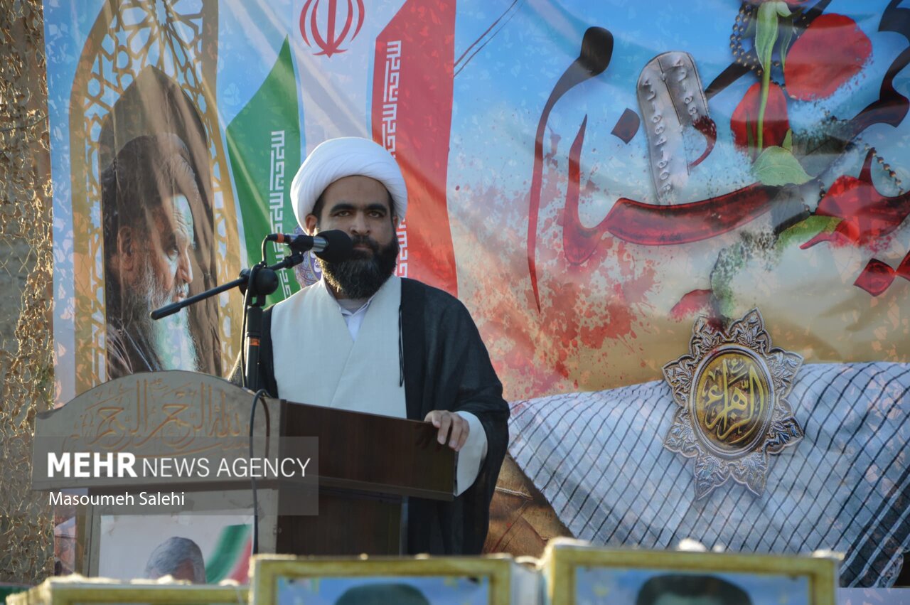 شهید گمنام هشت سال دفاع مقدس در بیکاه آرام گرفت‌