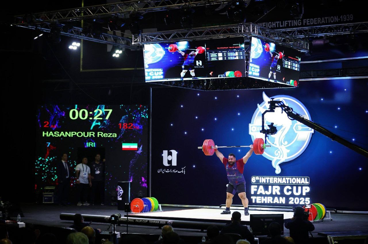 جام فجر باید نماد ایران قوی باشد/ زمان مسابقات وزنهبرداری اهمیت دارد
