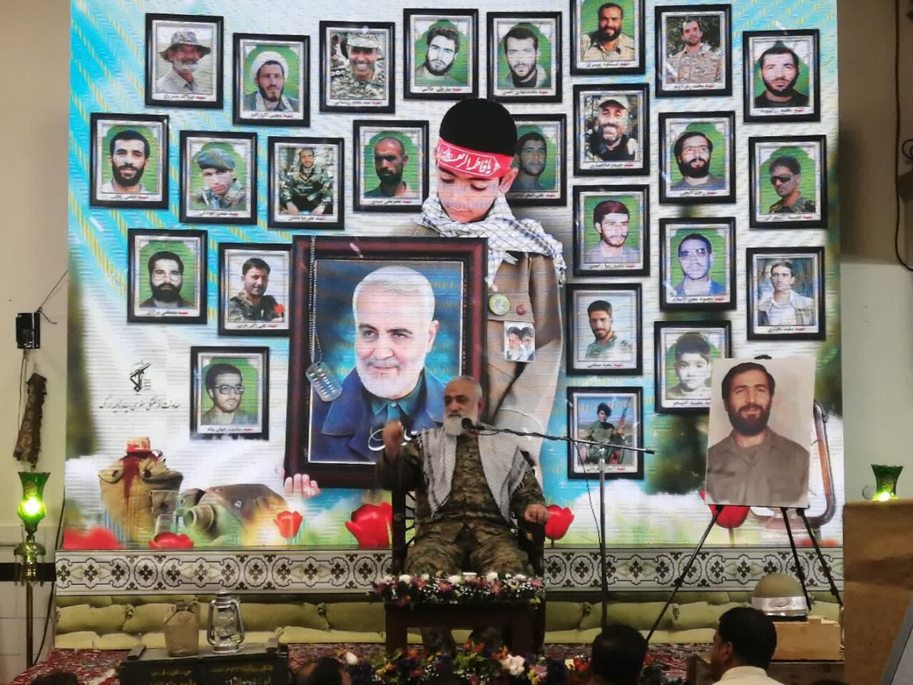 نقدی: روحیه ایثار و مقاومت شهدا الگوی نسلهای آینده ایران است نقدی: روحیه ایثار و مقاومت شهدا الگوی نسلهای آینده ایران است
