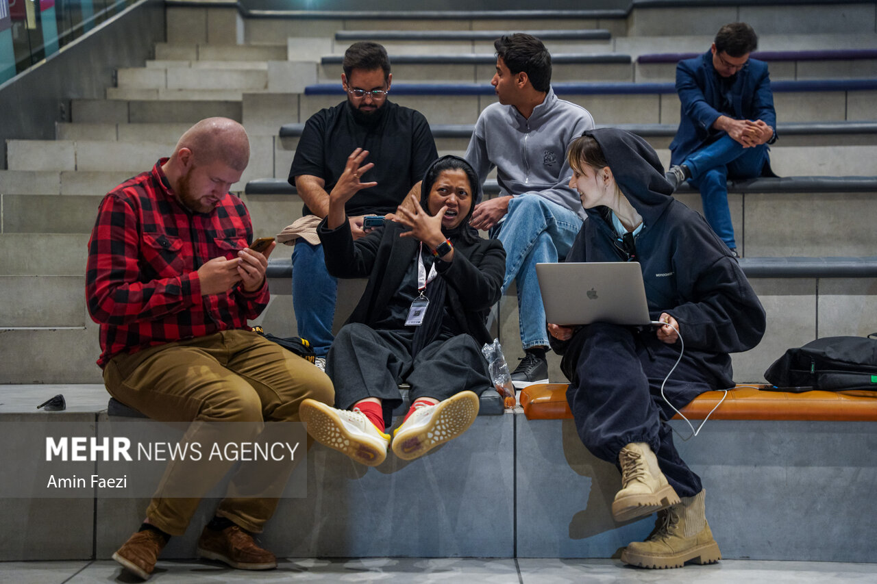 ادامه جشنواره جهانی فیلم فجر طی روز سوم در شیراز