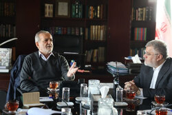 پزشکیان به استانداری تهران رفت؛ هدف بررسی توسعه شبکه ریلی استان