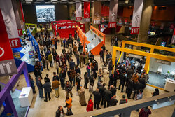 تنوری که بالاخره گرم شد؛ شیرازی‌ها چقدر از جشنواره جهانی مطلع هستند؟