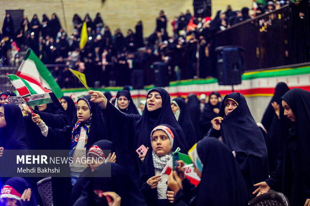 گردهمایی بسیجیان قم به مناسبت هفته بسیج