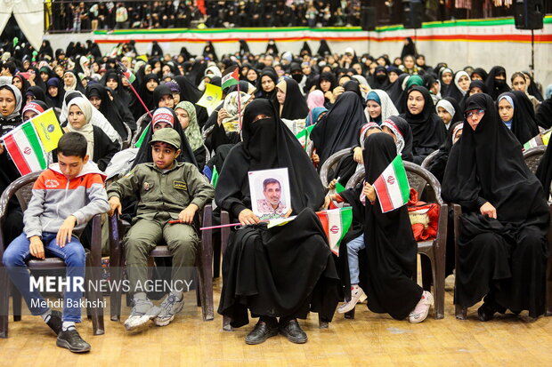 گردهمایی بسیجیان قم به مناسبت هفته بسیج