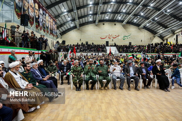 گردهمایی بسیجیان قم به مناسبت هفته بسیج