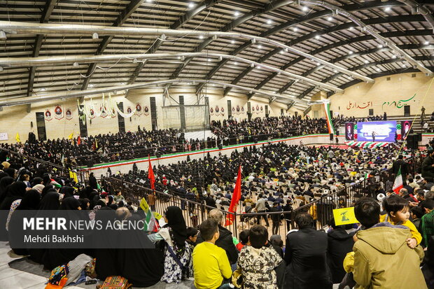 گردهمایی بسیجیان قم به مناسبت هفته بسیج