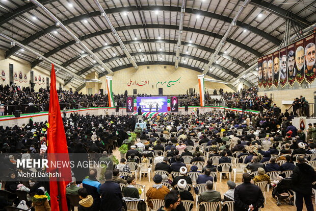 گردهمایی بسیجیان قم به مناسبت هفته بسیج