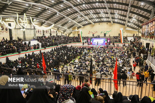 گردهمایی بسیجیان قم به مناسبت هفته بسیج