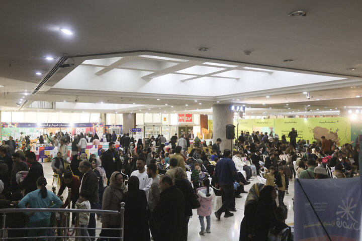 کتاب، محور تعامل والد و کودک در رویداد اصفهان