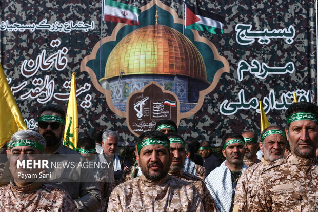 اجتماع بزرگ بسیجیان "فاتحا بیت المقدس ۳"