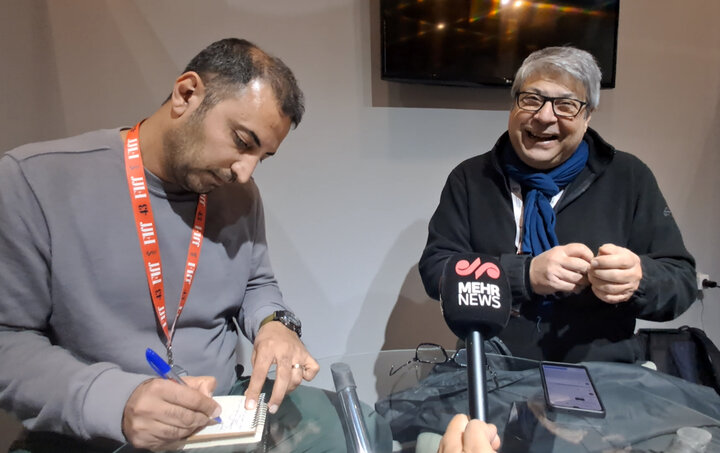 کارگردان یونانی: فضای جشنواره جهانی فجر هنری و شاعرانه است