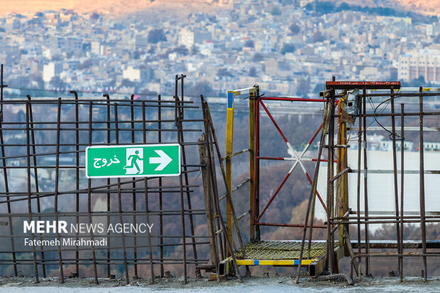 بازدید وزیر راه و شهرسازی از کنارگذر آزادراه شمالی کرج
