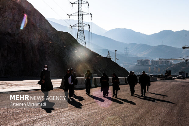 بازدید وزیر راه و شهرسازی از کنارگذر آزادراه شمالی کرج