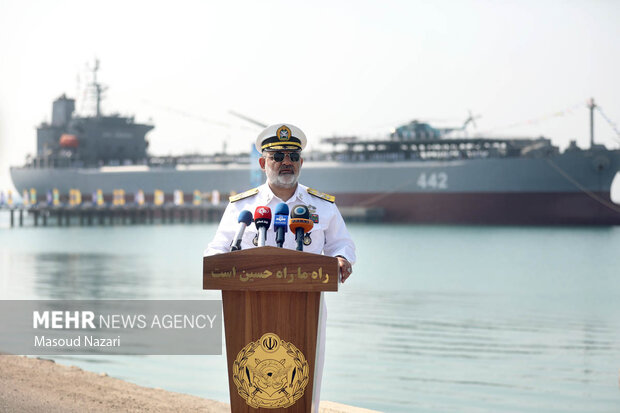 الحاق پایگاه شناوری «کردستان»  و ناوشکن «سهند» به نیروی دریایی ارتش