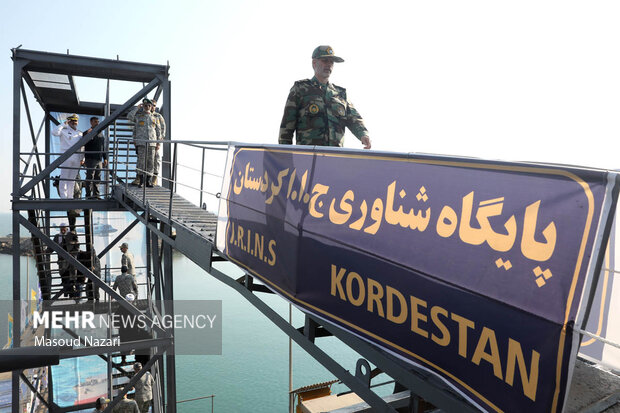 الحاق پایگاه شناوری «کردستان»  و ناوشکن «سهند» به نیروی دریایی ارتش
