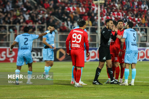 بازی تراکتور -چادرملو اردکان