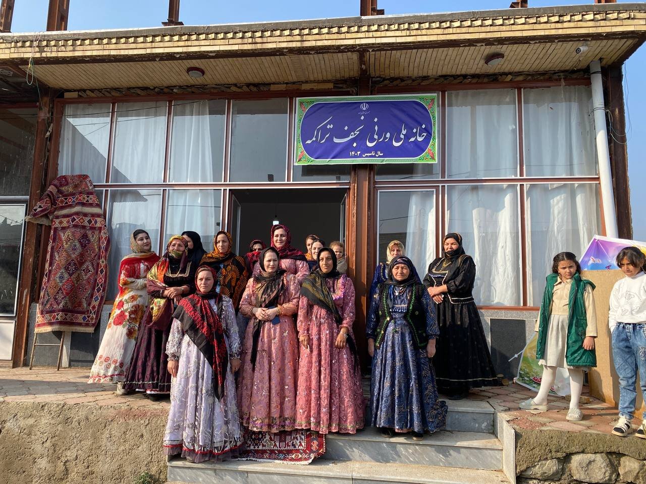 نجفتراکمه میزبان نخستین جشنواره ورنی؛ پاسداشت هنر زنان آذربایجان