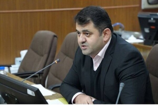 رحمانی: سرویس رایگان به کارمندان ارومیه به خاطرآلودگی هوا ارائه می شود