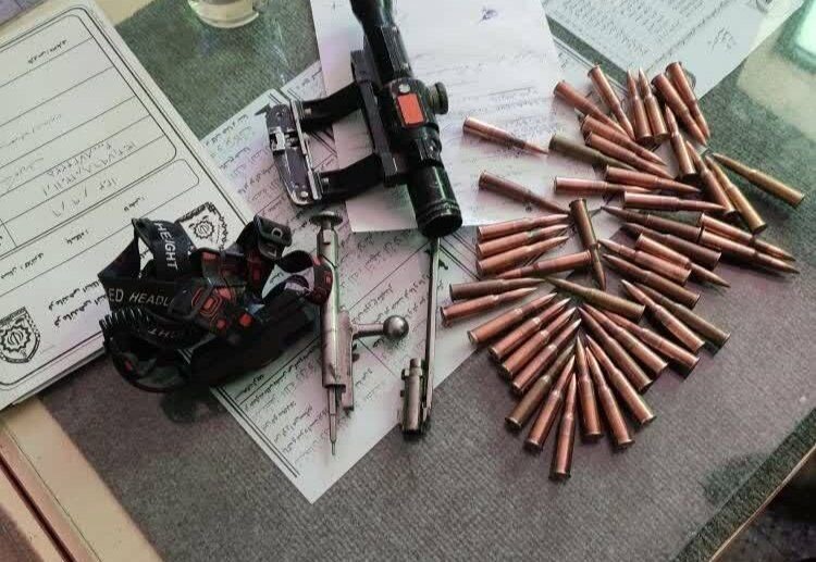 درگیری شکارچیان غیرمجاز با محیط‌بانان در شاهو وکوسالان و کشف فشنگ جنگی