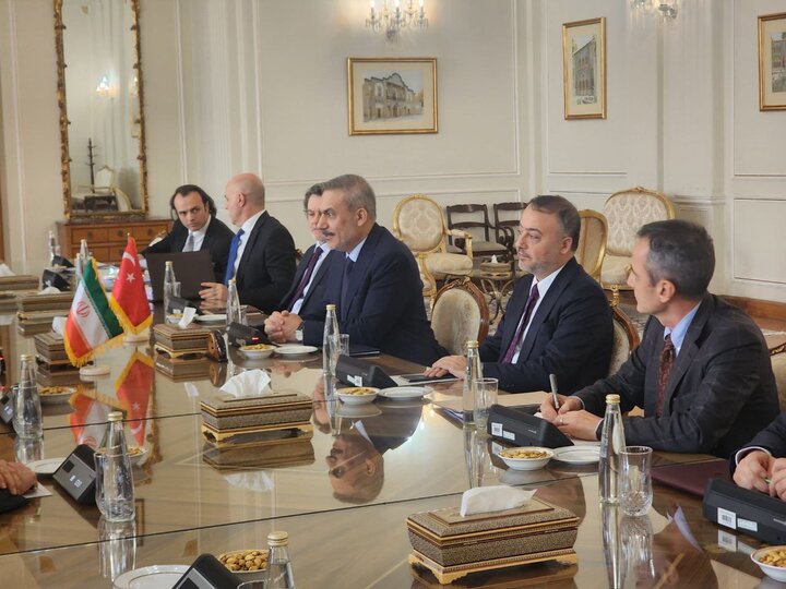 Erakçi-Fidan görüşmesi başladı (+foto)