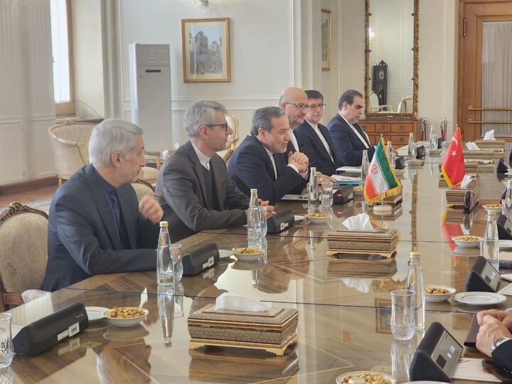 Erakçi-Fidan görüşmesi başladı (+foto)